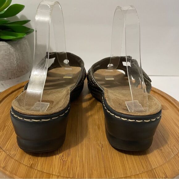 Clark's Gold Metallic Leather Sandal Women's 9 Strappy Coastal Comfort Slide - Picture 4 of 9